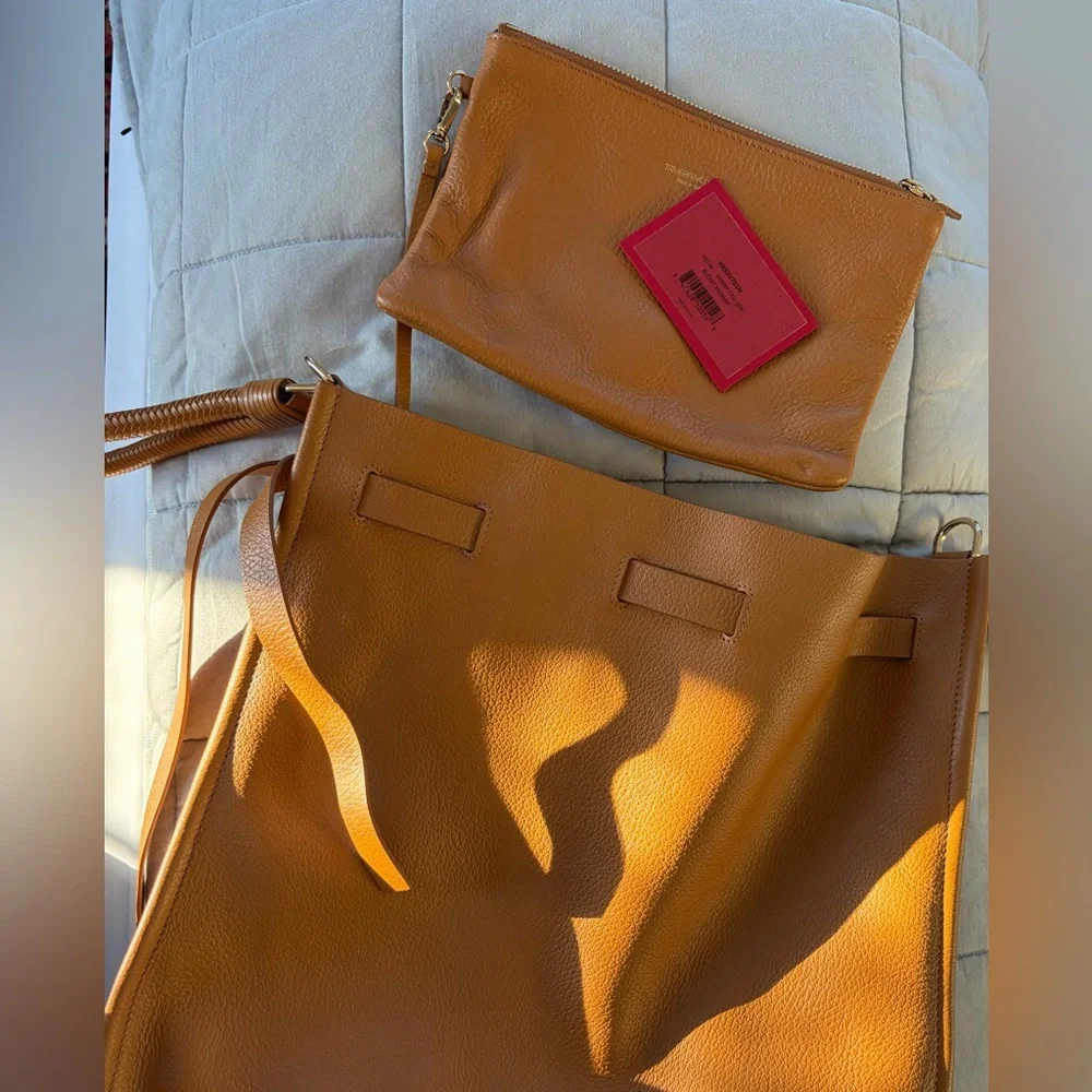 Tamara Mellon Vitello Kiss Bucket Bag - Picture 9 of 10